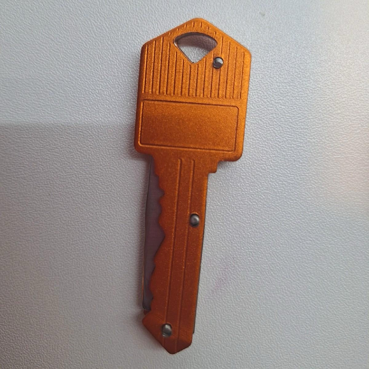 Keychain knives