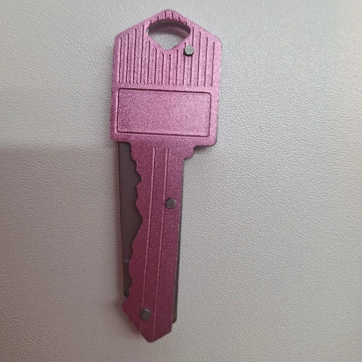 Keychain knives