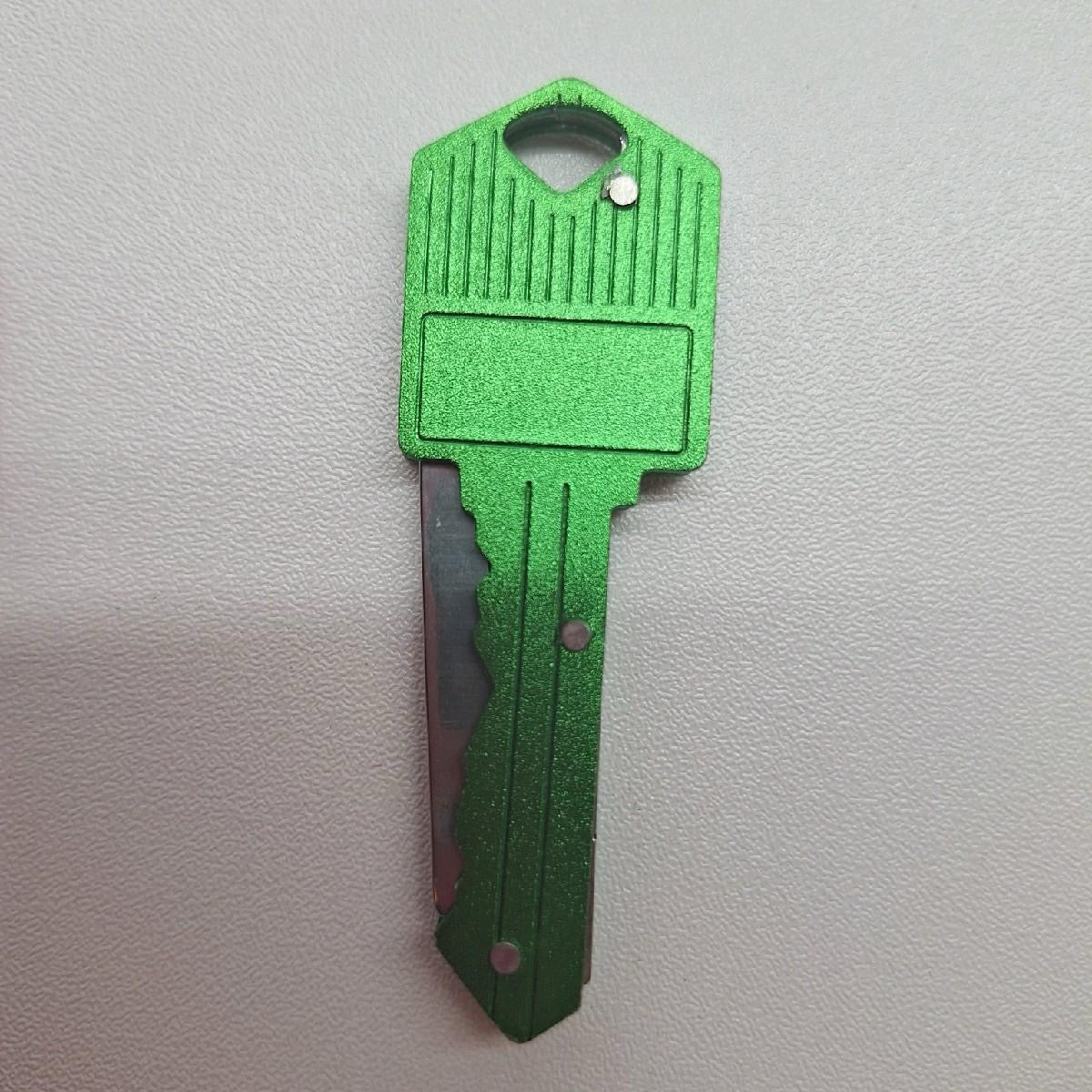Keychain knives
