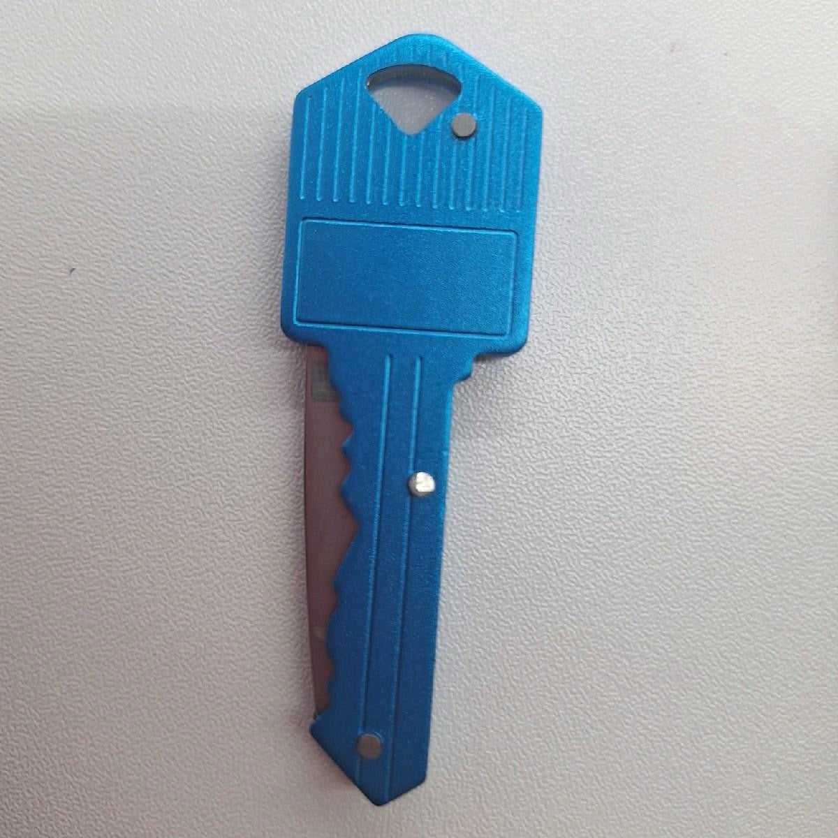 Keychain knives